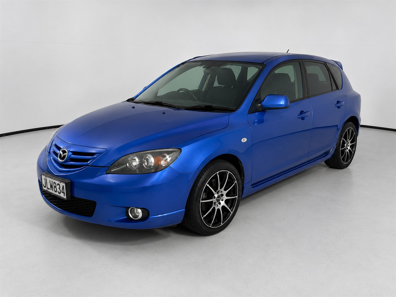 2005 Mazda Axela used car available at Drive Now Motors